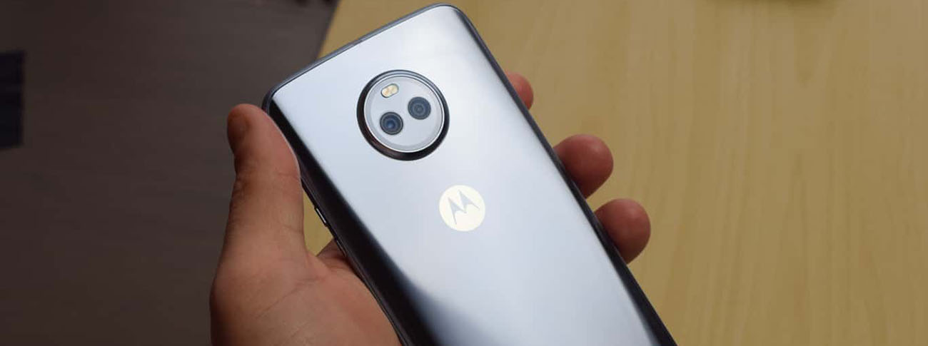 Moto X4