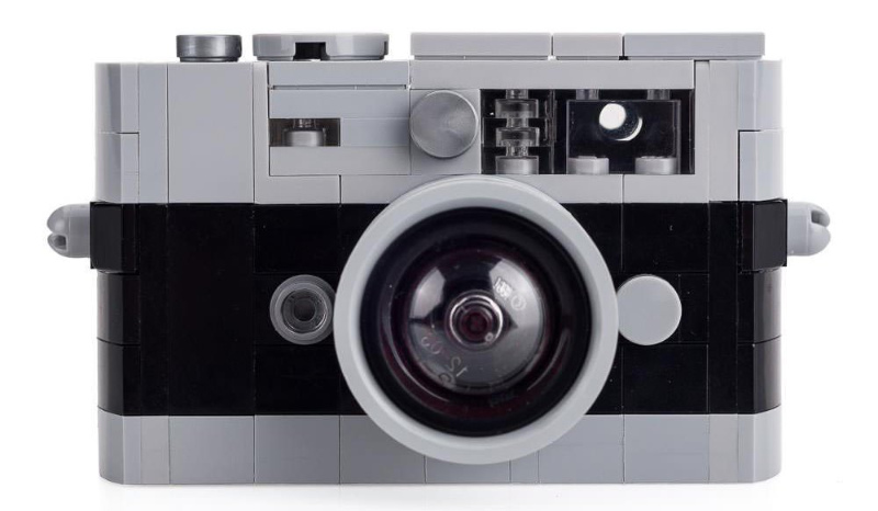 LEICA
