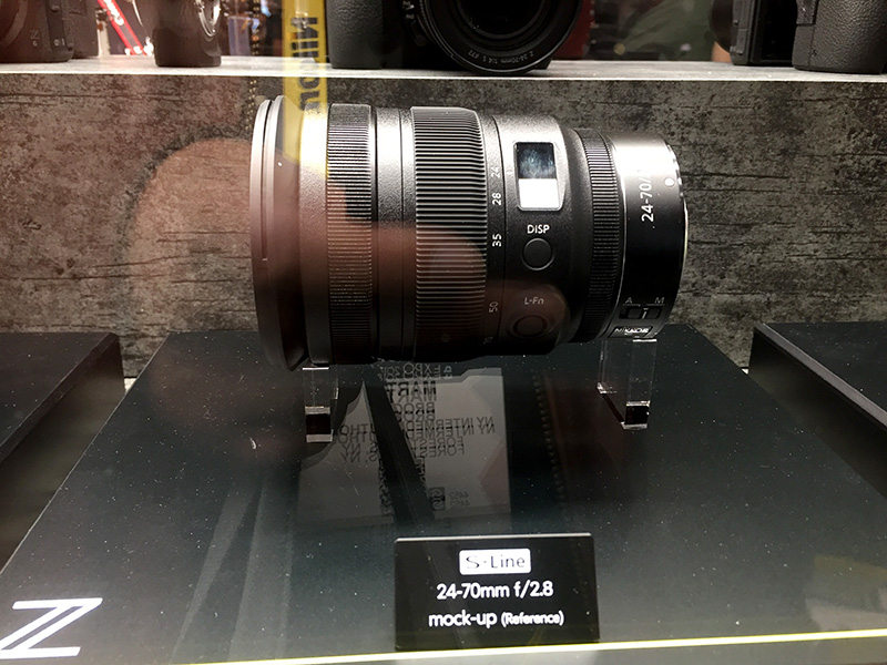 NIKON