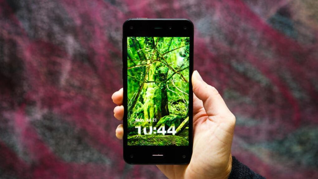 Amazon torna nel mondo smartphone: nuovo device Alexa