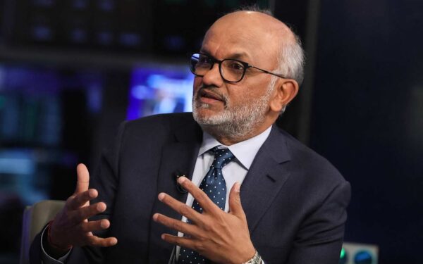 Fine di un'era: CEO Adobe si dimette dopo 18 anni