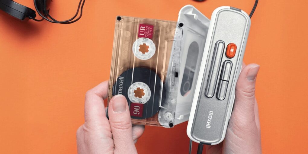 Il lettore cassette con USB-C e Bluetooth che sfida Spotify