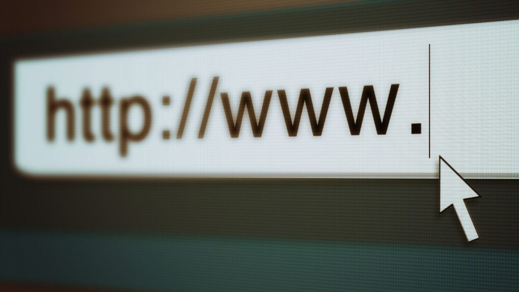 L'IA di Google devasta i siti web: traffico -60% in un anno