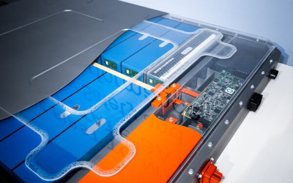 MG nel 2026: batterie semi-solide, la strada giusta