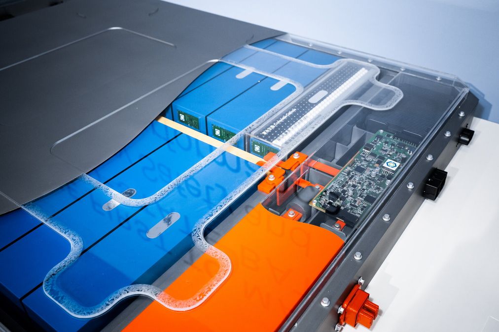 MG nel 2026: batterie semi-solide, la strada giusta