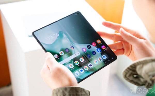 Motorola Razr Fold: le prenotazioni arrivano tra poche