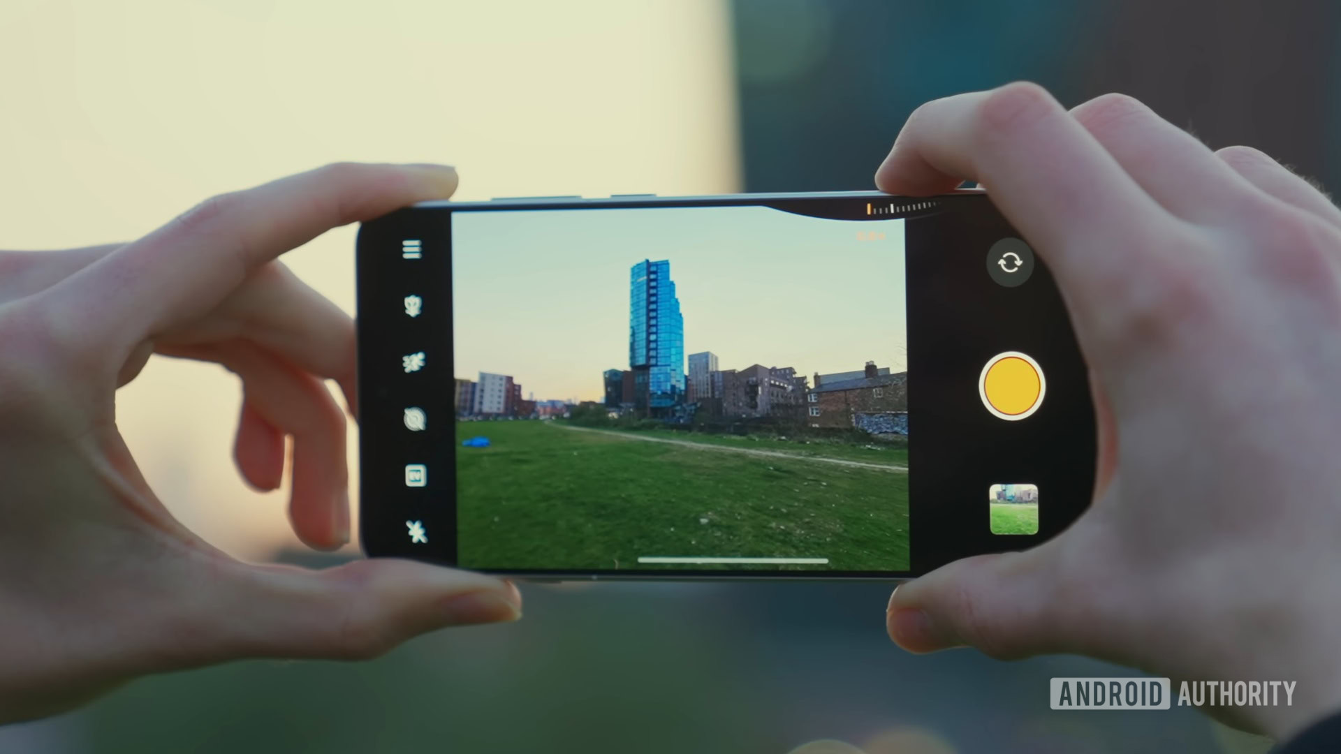 OPPO Find X9 Ultra: il ritorno del leggendario zoom 10x