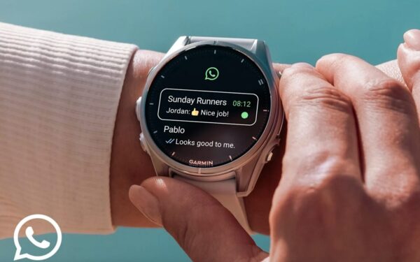 WhatsApp sbarca sui Garmin: chat dal polso finalmente realtà