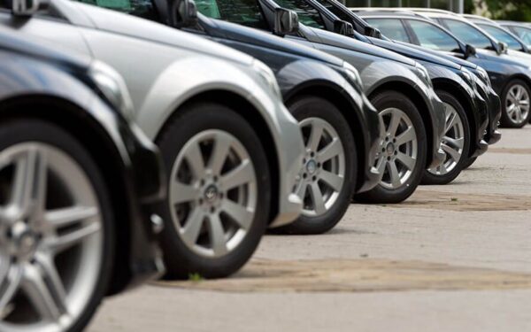 Auto Aziendali 2026: L'Elettrico Vuole Correre, il Fisco