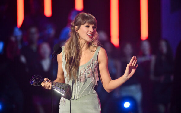 Deepfake di celebrità: truffe AI su TikTok nel 2026