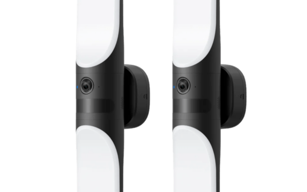 eufy Wall Light Cam S100: lampada da parete cablata con telecamera 2K integrata