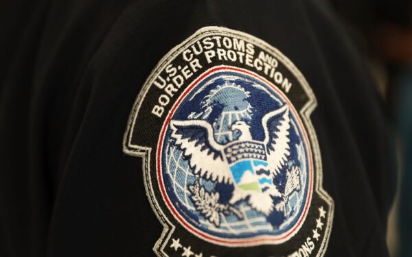 Flashcard pubbliche espongono segreti CBP: il rischio 2026