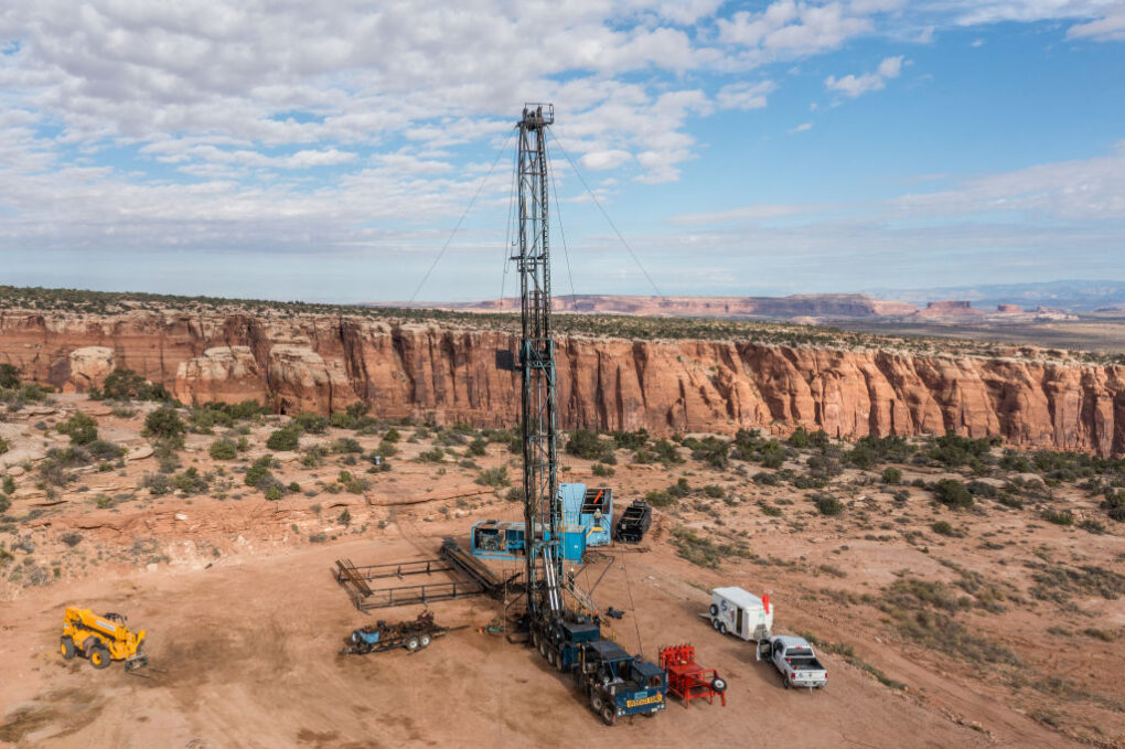 Hackers rubano 700mila sterline a società energetica UK