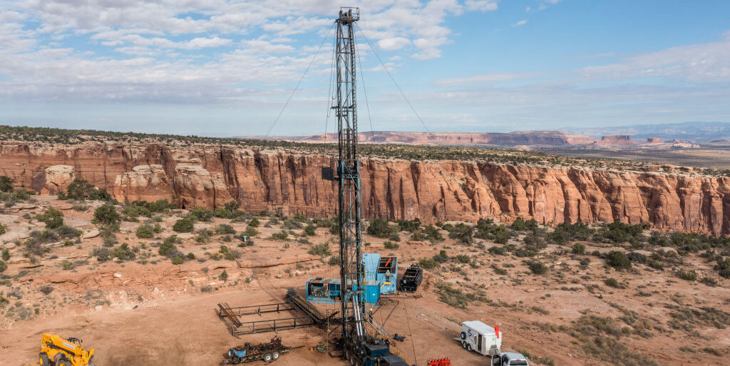 Hackers rubano 700mila sterline a società energetica UK