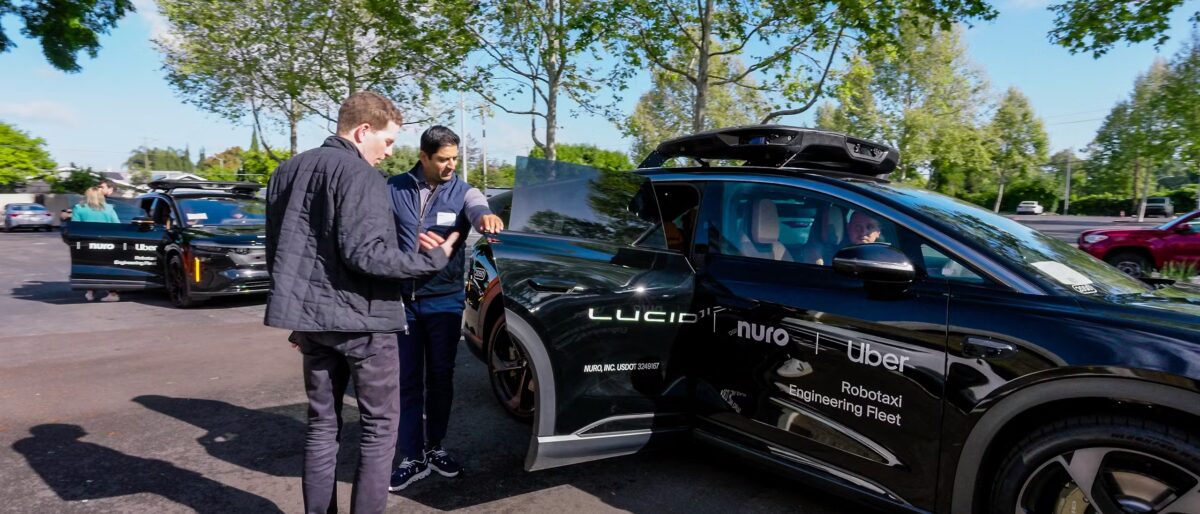 Lucid rivoluziona i robotaxi: accordo storico con Uber