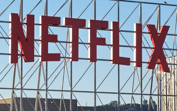 Netflix condannata: rimborsi fino a 500€ per i rincari