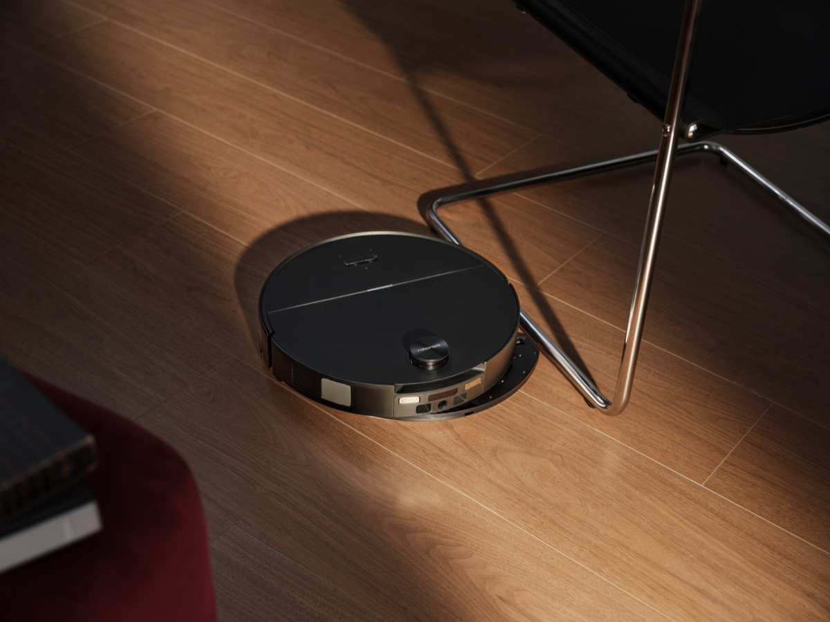 Roborock Saros 20 Sonic robot aspirapolvere supera una soglia in Svizzera