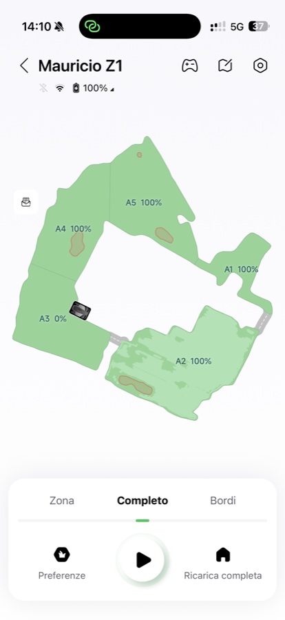 Mappa live del mio giardino: cinque zone (A1–A5) con percentuale di completamento. Il robot è visibile in tempo reale insieme allo stato batteria.