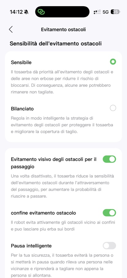 Configurazione dell'evitamento ostacoli: scelta tra Sensibile e Bilanciato, più due opzioni dedicate ai passaggi e ai bordi.