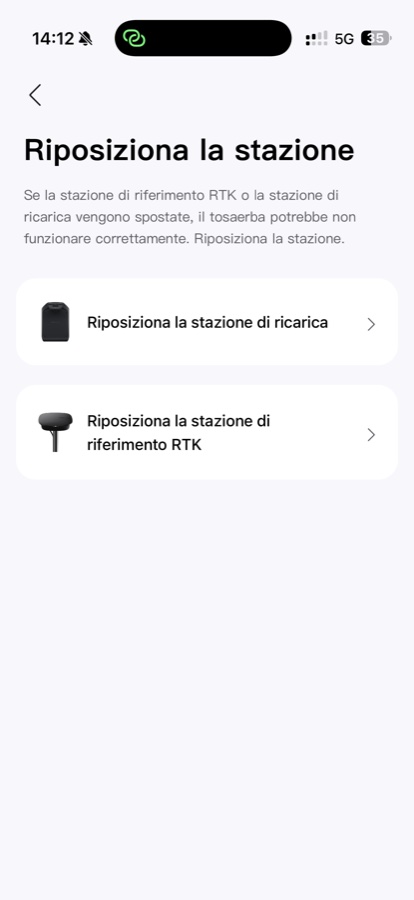 L'app guida la riposizione della base di ricarica o dell'antenna RTK, utile se si decide di spostarle dopo l'installazione iniziale.
