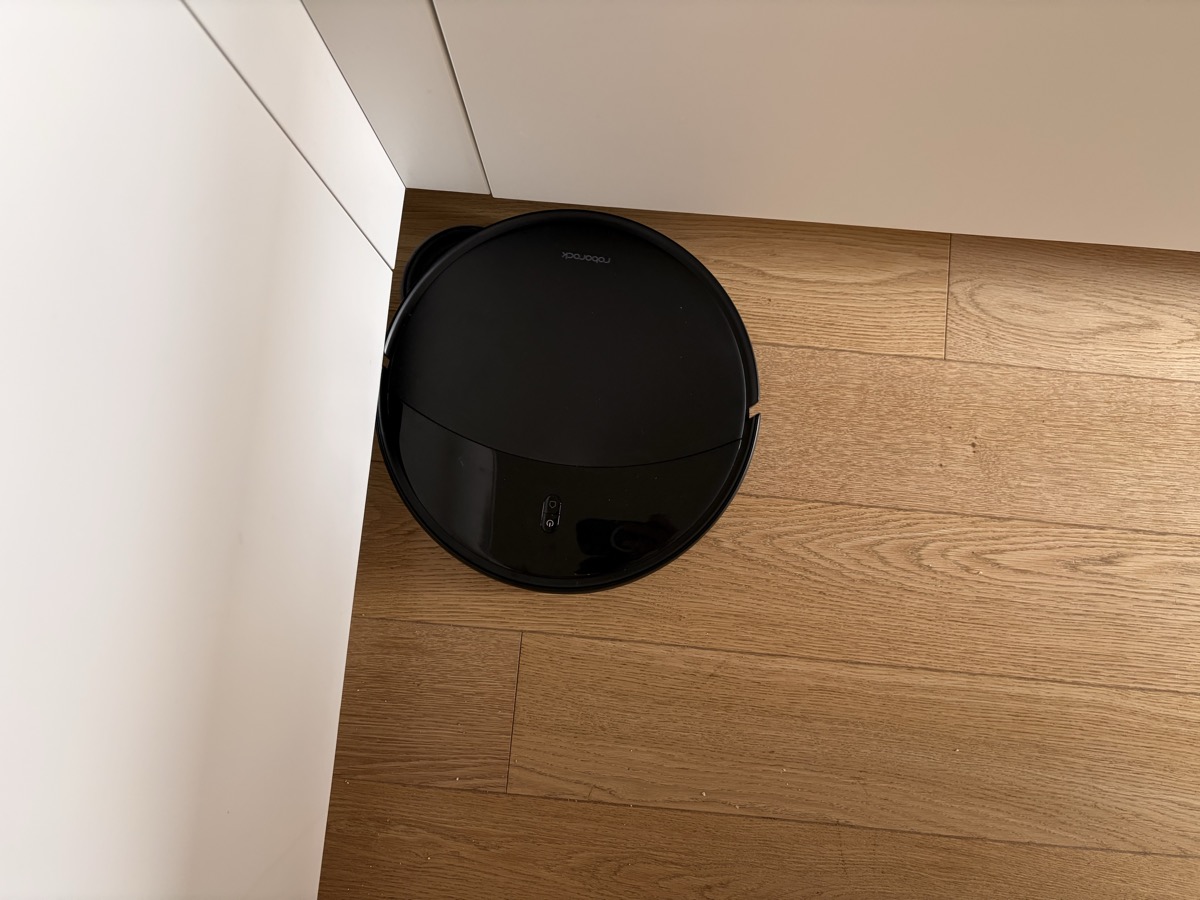 Vista dall alto sotto il mobile