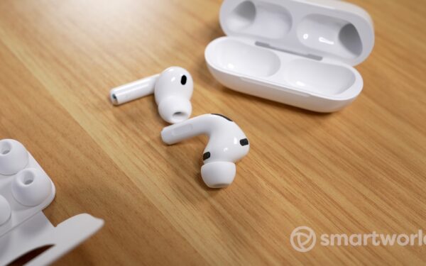 Apple AirPods con Camera 2026: Rivoluzione o Dati?