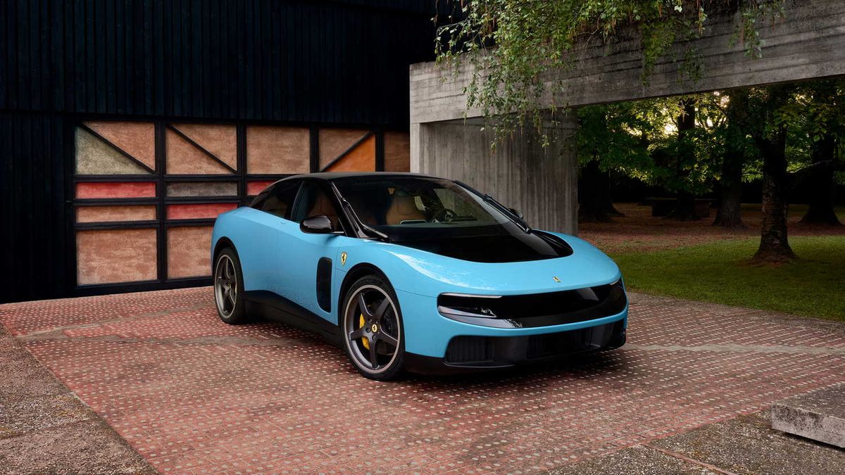 Ferrari Luce 2026: L'Elettrica che Ridefinisce Maranello