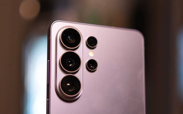 Galaxy S27 Ultra 2026: Apertura variabile, un ritorno?