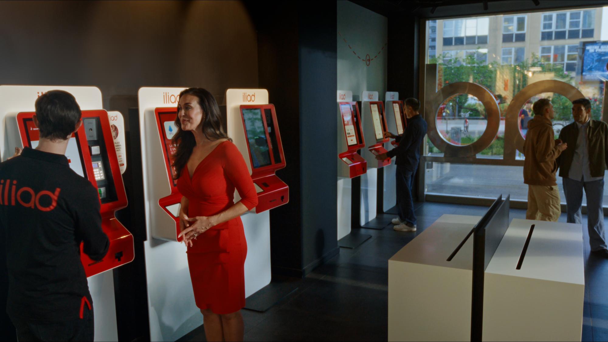 Iliad e Megan Gale: strategia marketing nel 2026