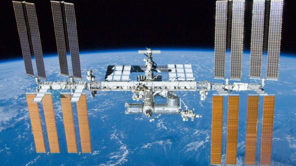 ISS 2026: La Fuga Infinita e le Illusioni Spaziali