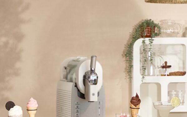 Moulinex Freezi: nuova macchina per gelati, dessert e bevande ghiacciate