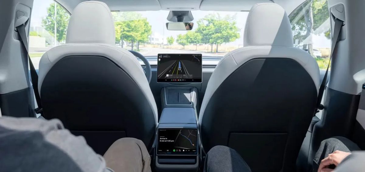 Robotaxi Tesla 2026: La Grande Frenata del Sogno