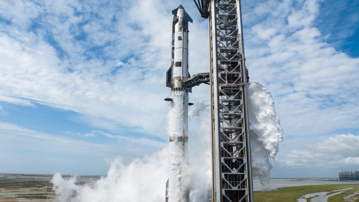 SpaceX 2026: L'era dell'impero tech, Starship attende?