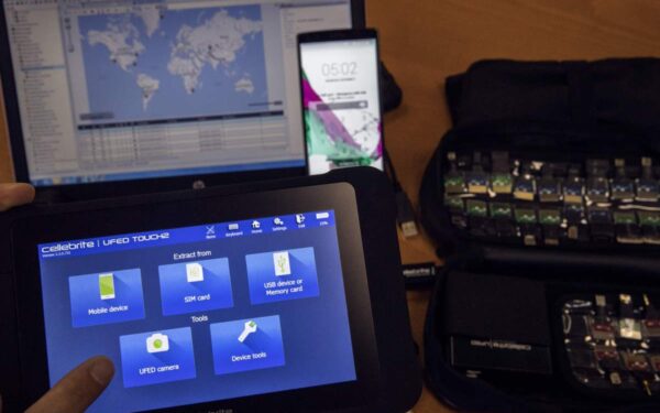 Cellebrite interrompe forniture a Russia, ma hacker russi