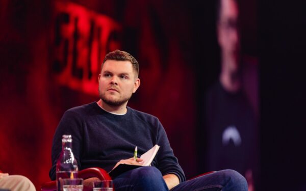 General Intuition investe $2,3 miliardi nella formazione IA