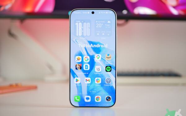 HONOR 2026: lo smartphone da 10.000 nit e l'inganno dei