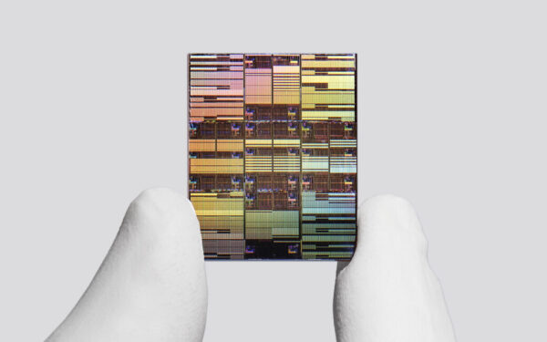 IBM presenta tecnologia chip sub-1 nanometro