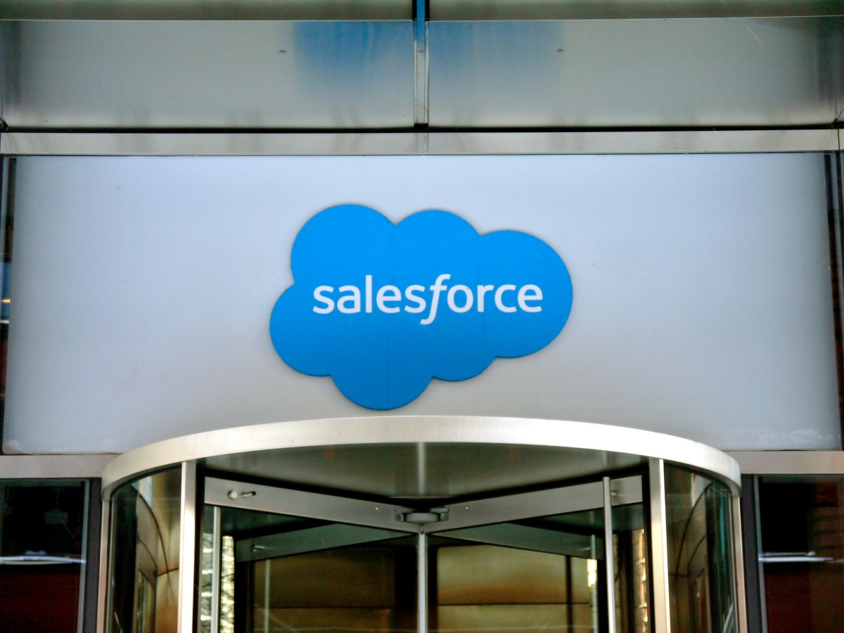 Salesforce compra Fin: 3,6 miliardi per potenziare