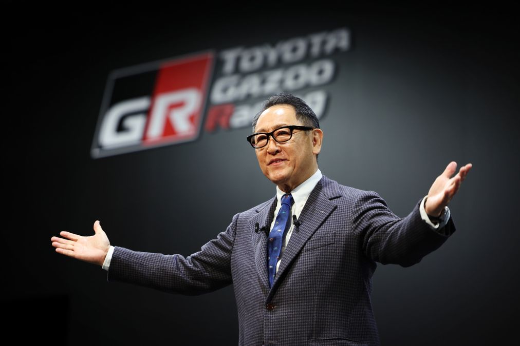 Toyota sfida l'elettrico: la rivolta di Toyoda nel 2026