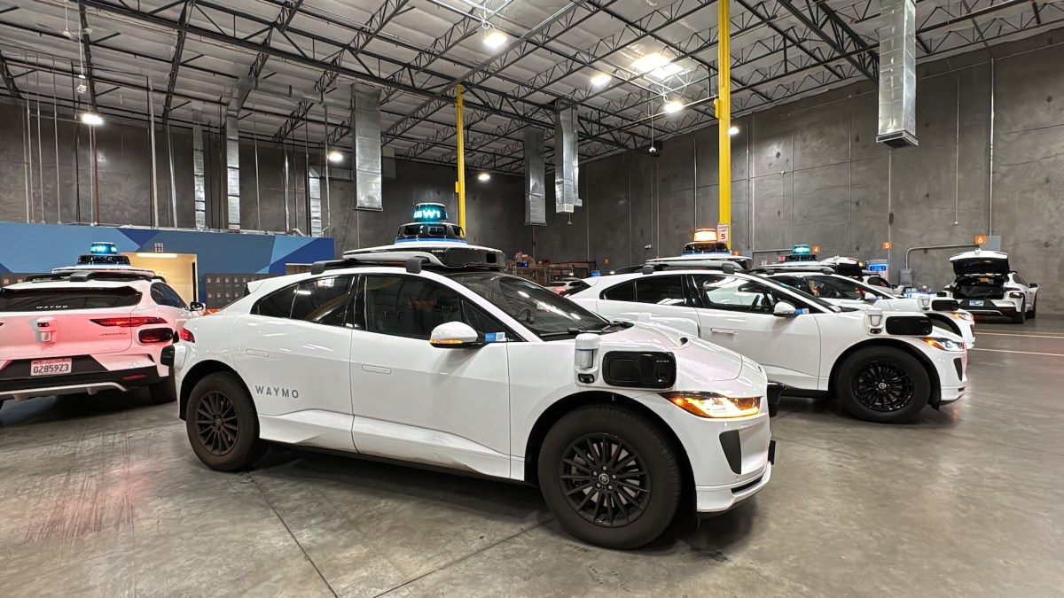 Waymo e B2U: batterie robotaxi per la rete