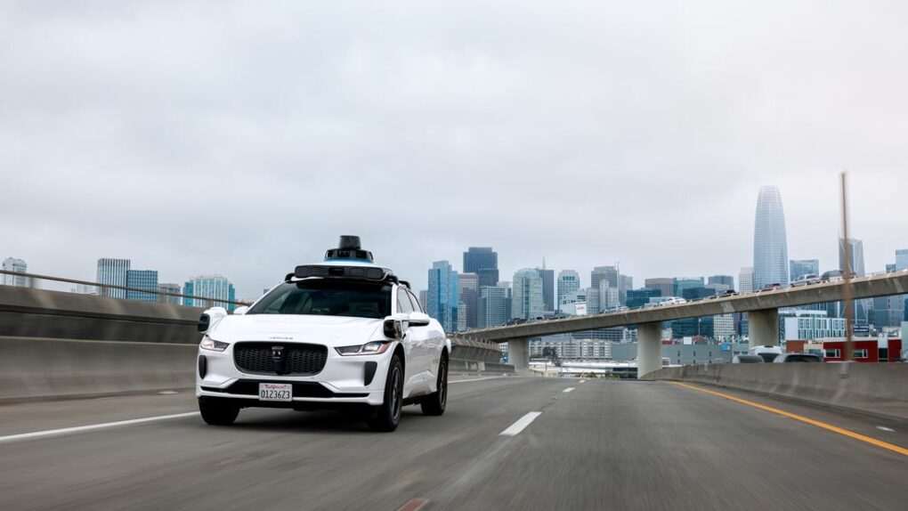 Waymo ritira 3.871 auto: il problema dei cantieri