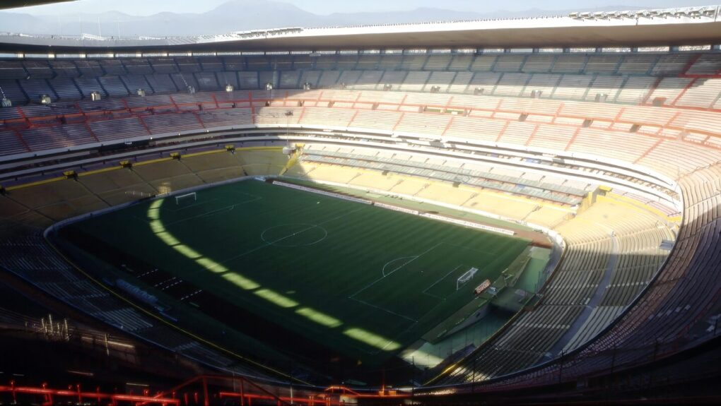 Esplora la storia dello Stadio Azteca su Google Earth