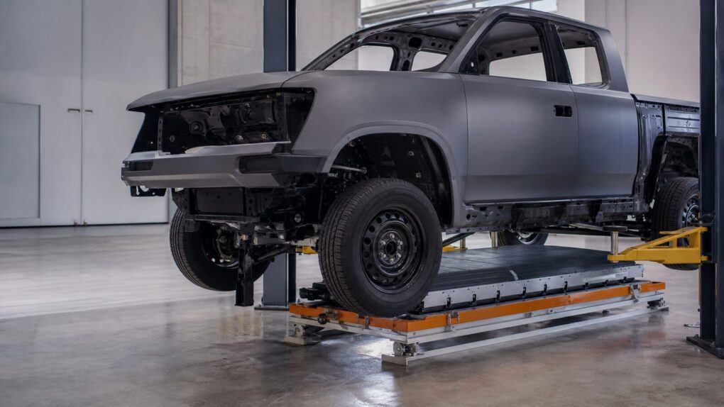 Slate lancia pickup elettrico a basso costo con batteria LFP
