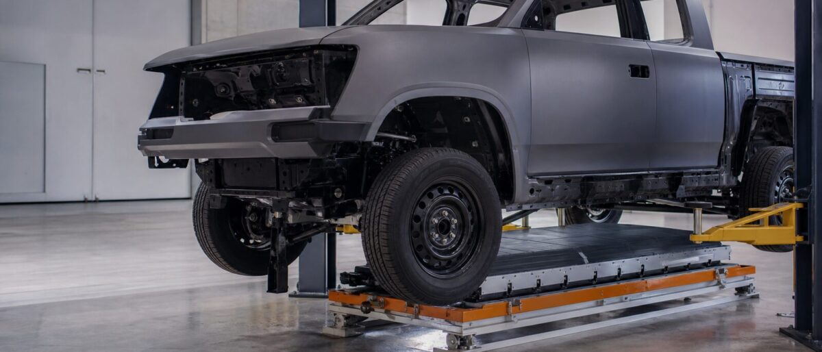 Slate lancia pickup elettrico a basso costo con batteria LFP