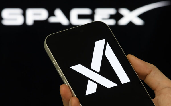 SpaceXAI lancia Grok 4.5: un modello rivoluzionario