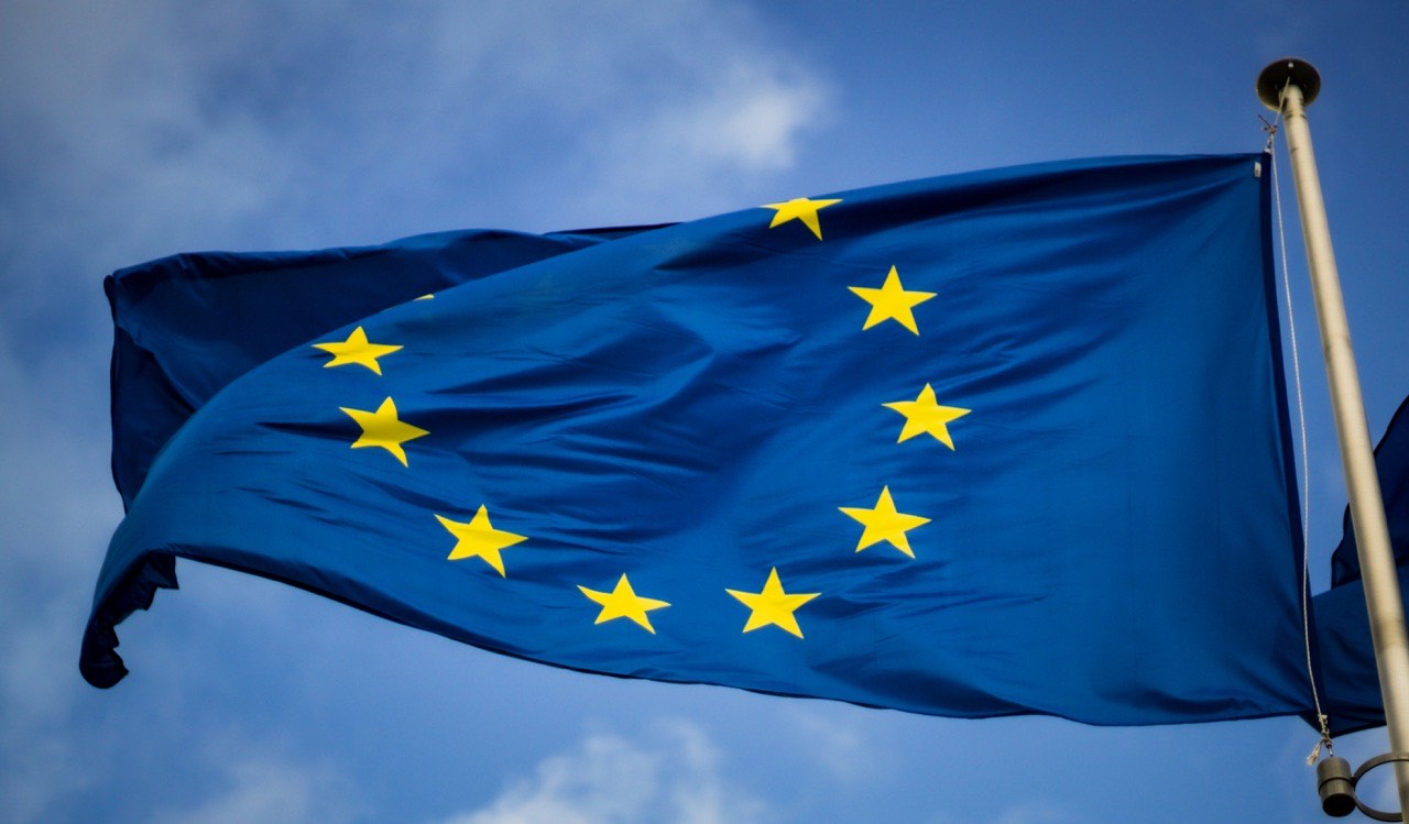 UE vieta social ai minori di 13: ecco come