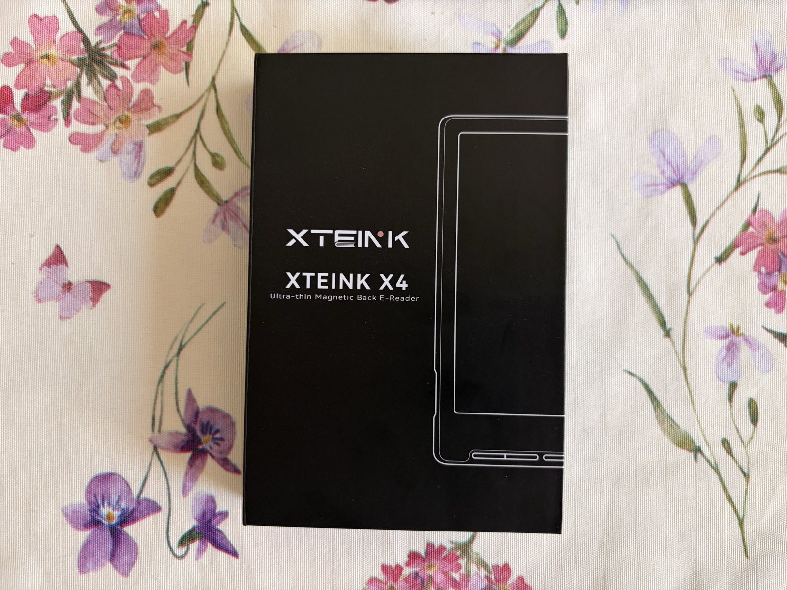 Confezione dello Xteink X4 Ultra-thin Magnetic Back E-Reader