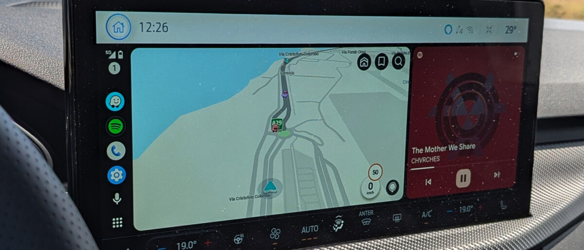 Android Auto arriva con YouTube per i video in auto nel 2026