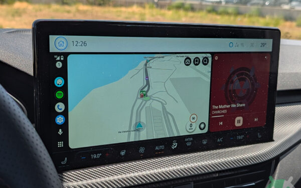 Android Auto arriva con YouTube per i video in auto nel 2026