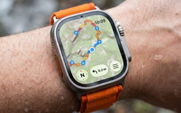 Apple Watch diventa autonomo con WristTopo 7.0